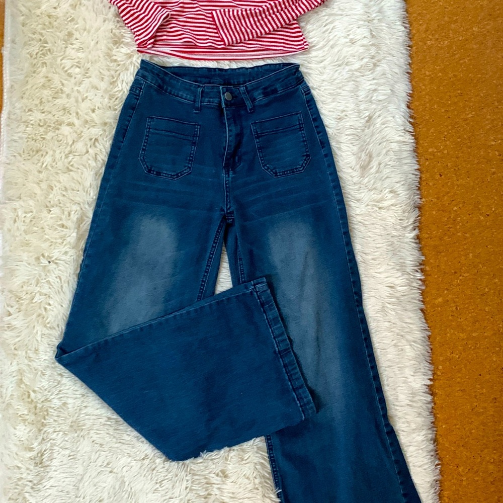 Patch pocket jeans like new